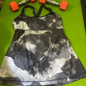 Lululemon workout top
